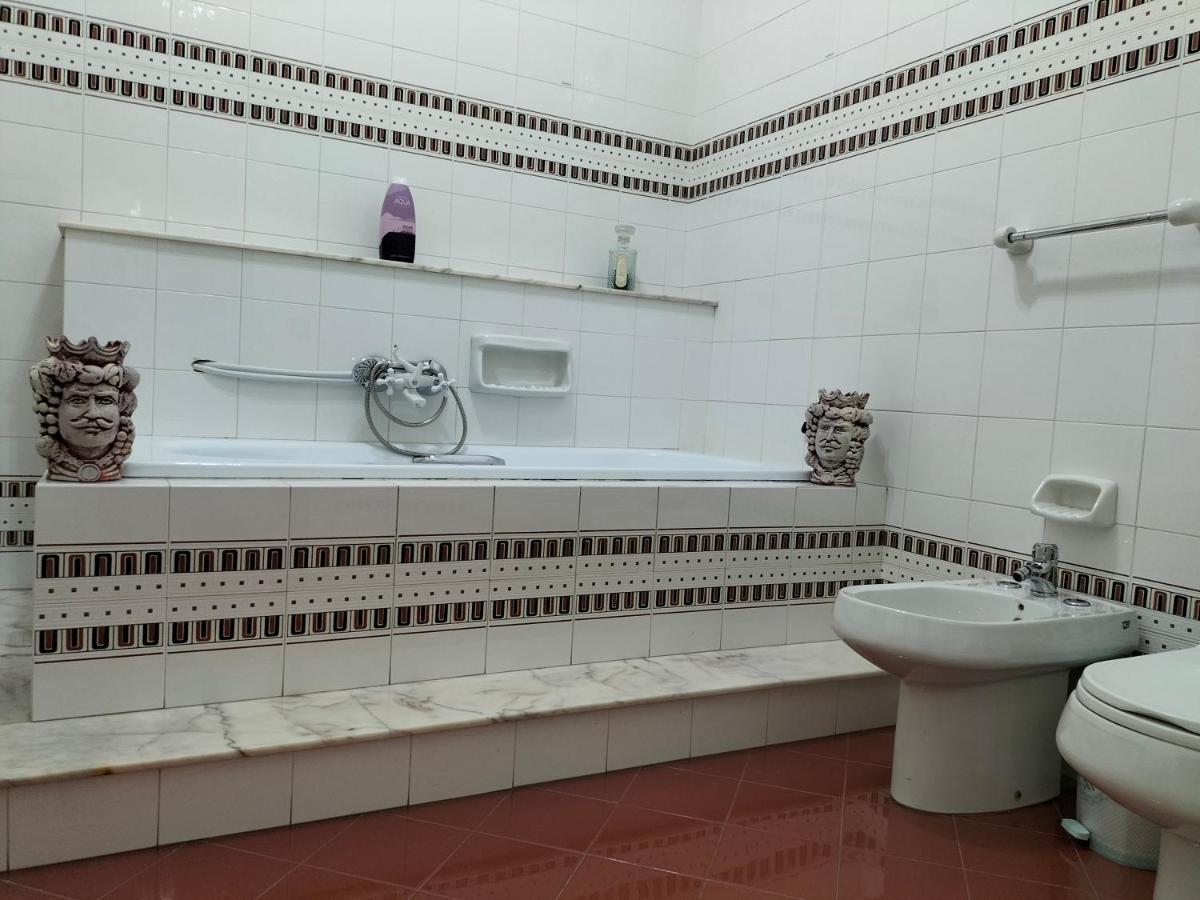 Casa Vacanza I Due Mori Βίλα Avola Εξωτερικό φωτογραφία